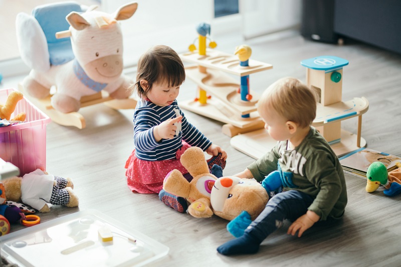 Dlaczego warto wybierać kreatywne zabawki dla dzieci?